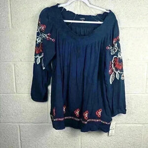 Hannah size large women’s blue peasant top with embroidery and 3/4 sleeve NWT